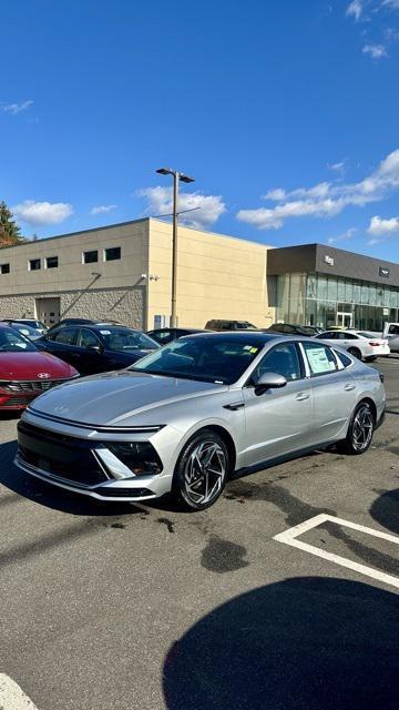 new 2024 Hyundai Sonata car, priced at $30,473
