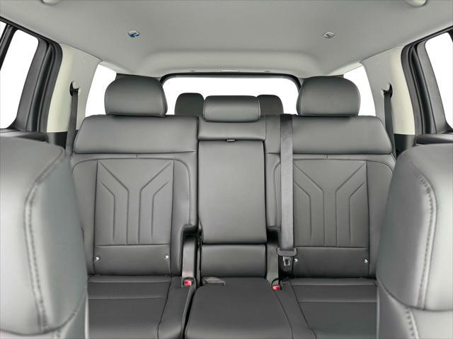 new 2025 Hyundai Santa Fe car, priced at $43,229
