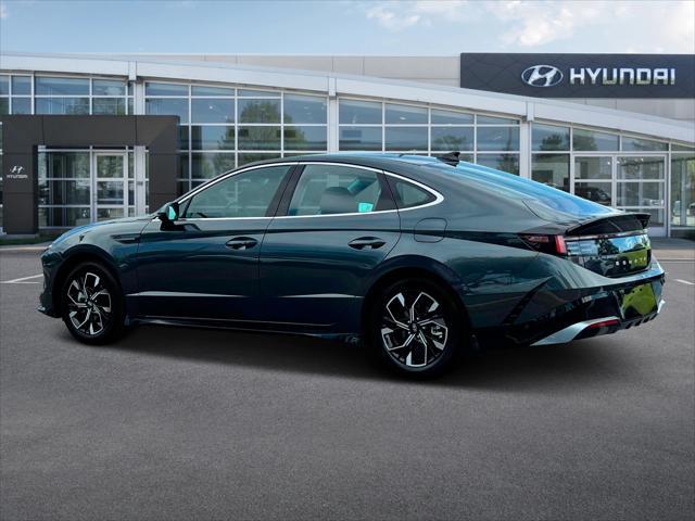 new 2024 Hyundai Sonata car, priced at $29,123
