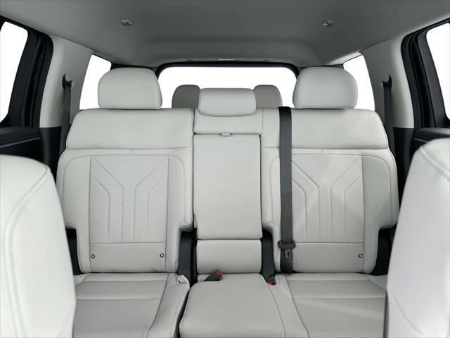 new 2025 Hyundai Santa Fe car, priced at $41,689