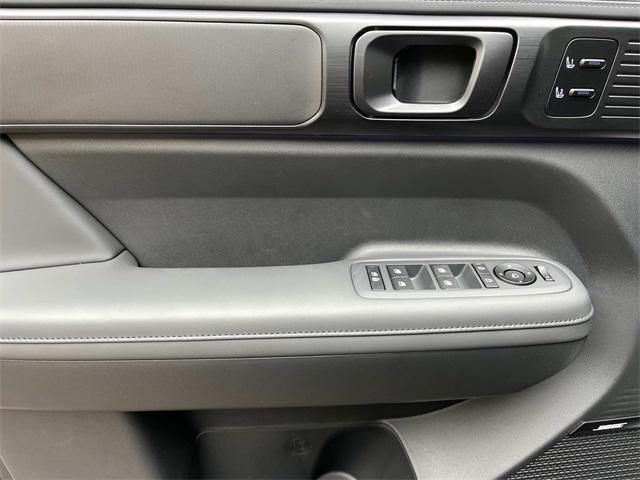 new 2025 Hyundai SANTA FE HEV car, priced at $50,275