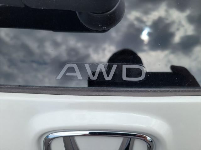 new 2026 Honda CR-V Hybrid car, priced at $40,650