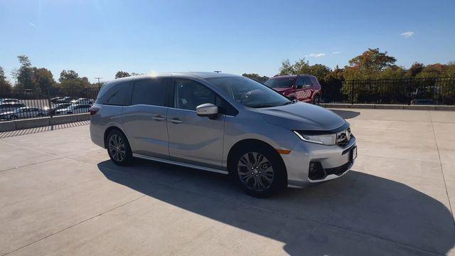 new 2025 Honda Odyssey car, priced at $48,005