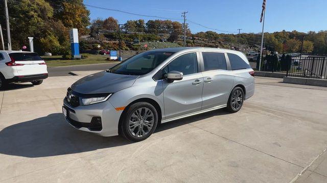 new 2025 Honda Odyssey car, priced at $48,005