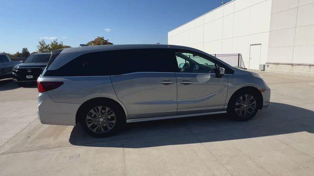 new 2025 Honda Odyssey car, priced at $48,005