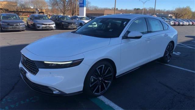 new 2025 Honda Accord Hybrid car, priced at $40,850