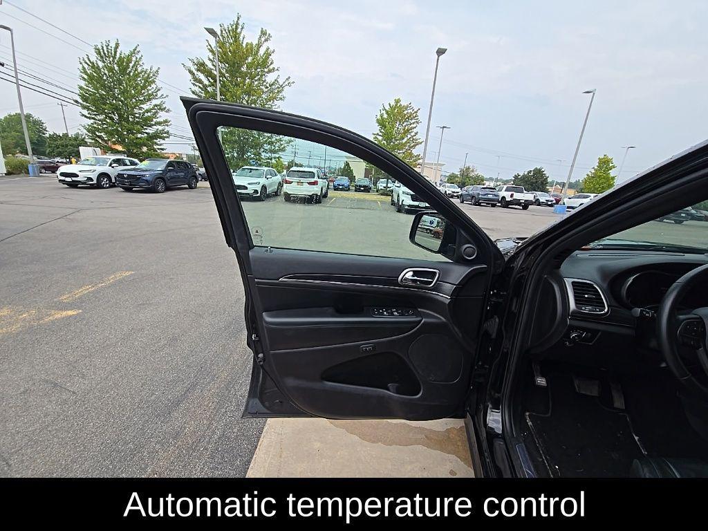 used 2019 Jeep Grand Cherokee car, priced at $17,610