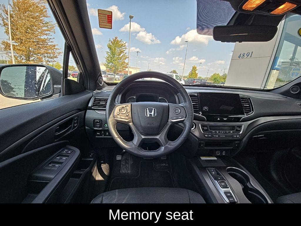 used 2022 Honda Passport car, priced at $30,223