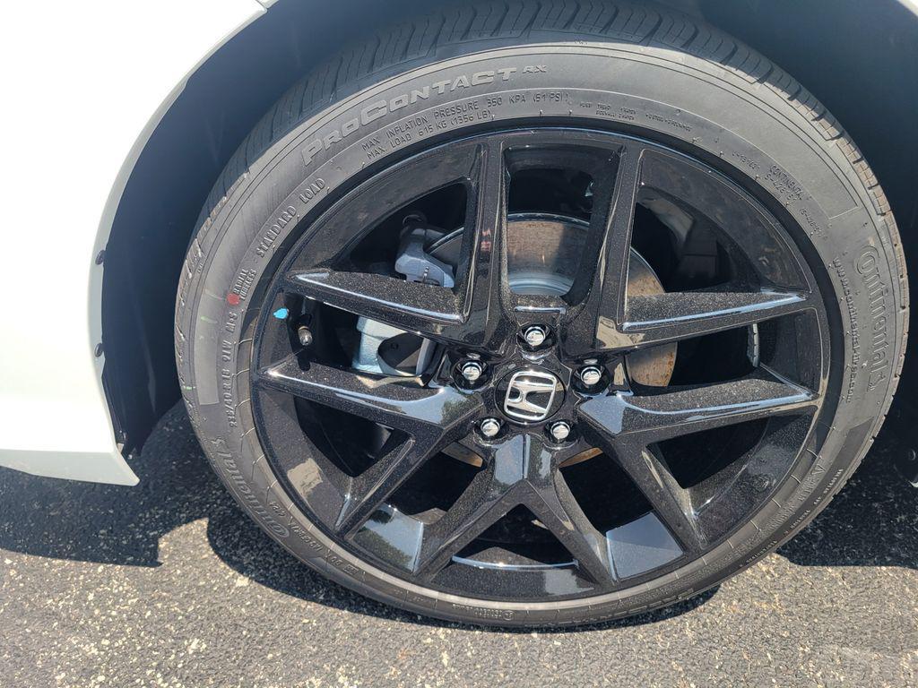 new 2026 Honda Civic Hybrid car, priced at $32,100