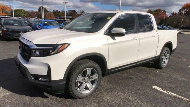 new 2025 Honda Ridgeline car, priced at $45,385