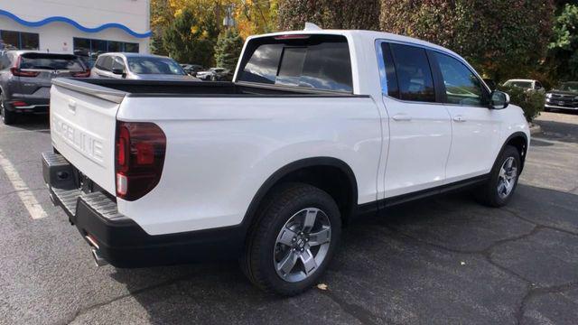 new 2025 Honda Ridgeline car, priced at $45,385