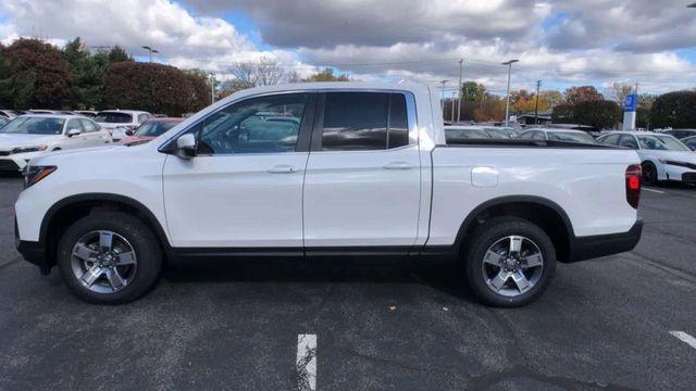 new 2025 Honda Ridgeline car, priced at $45,385