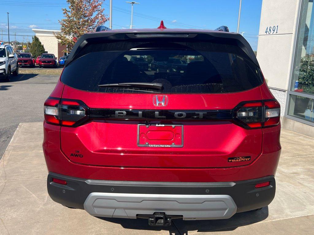 new 2025 Honda Pilot car, priced at $51,305