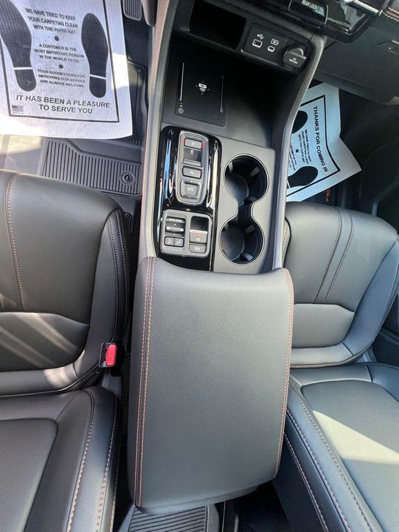 new 2025 Honda Pilot car, priced at $51,305