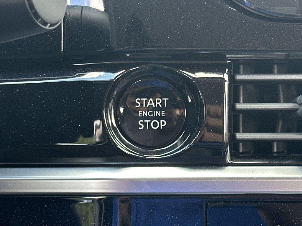 new 2025 Nissan Pathfinder car, priced at $35,827