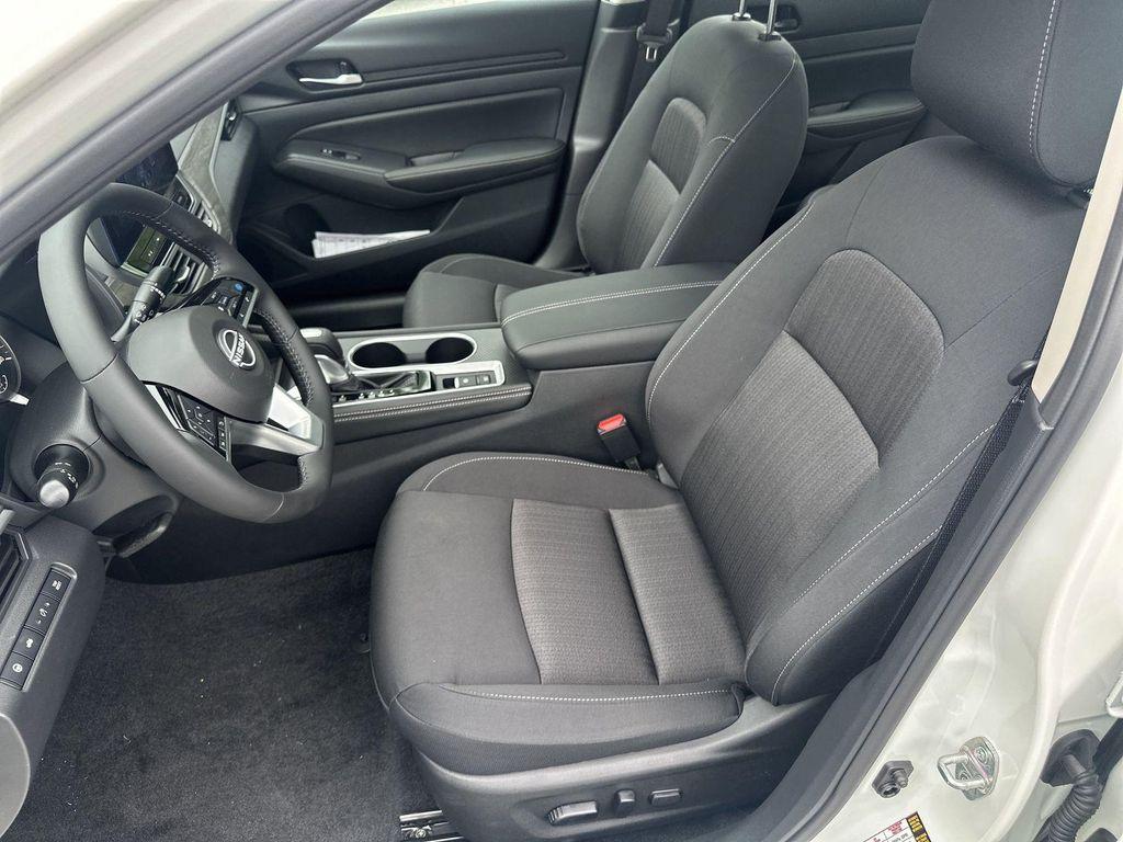 new 2025 Nissan Altima car, priced at $29,294