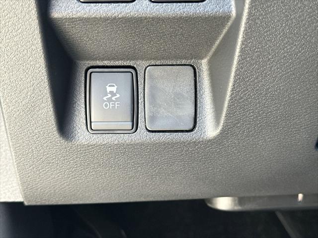 new 2025 Nissan Frontier car, priced at $35,486