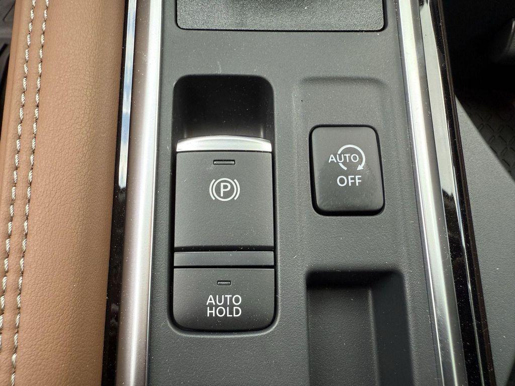 new 2025 Nissan Pathfinder car, priced at $48,176