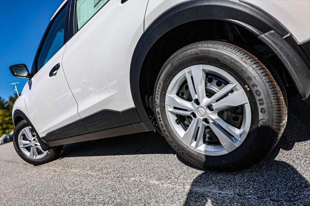 new 2024 Nissan Kicks car, priced at $19,984