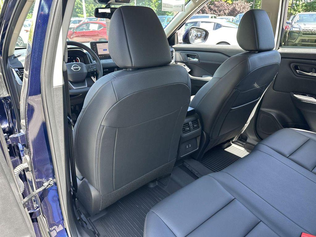 new 2025 Nissan Rogue car, priced at $34,831