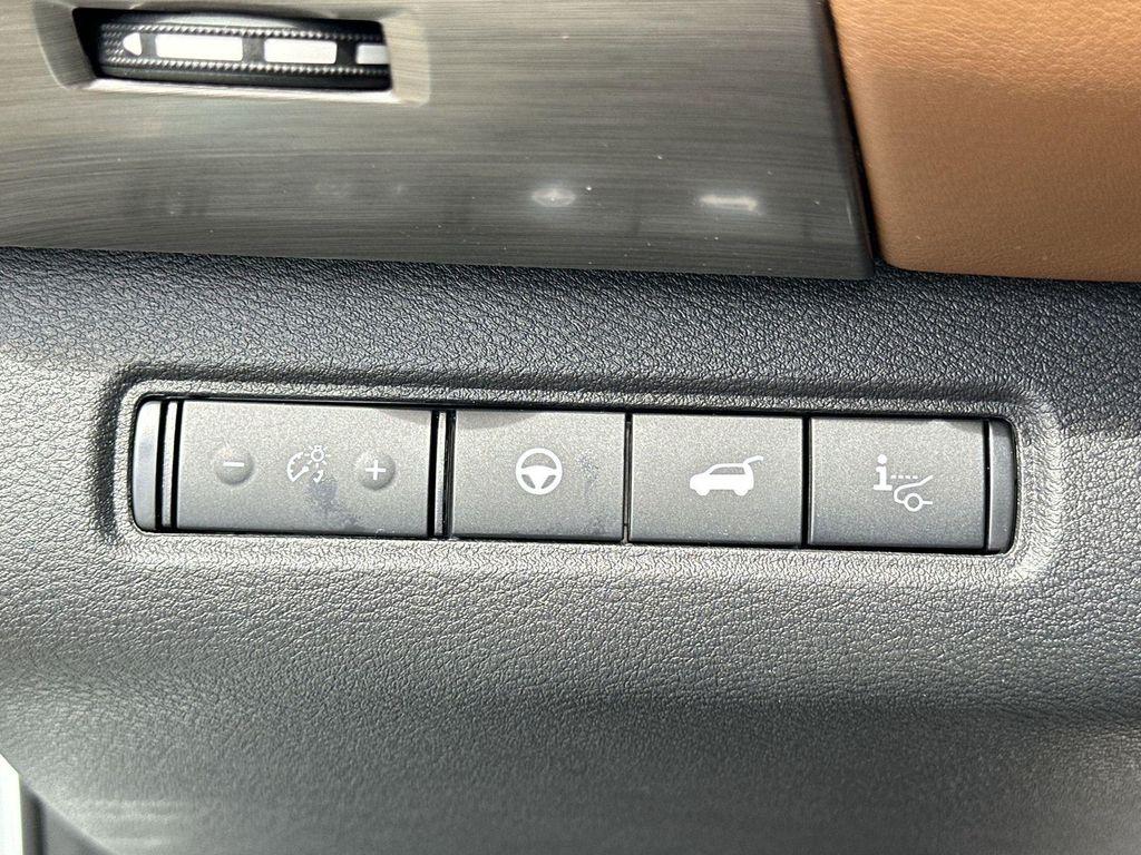 new 2025 Nissan Pathfinder car, priced at $47,683