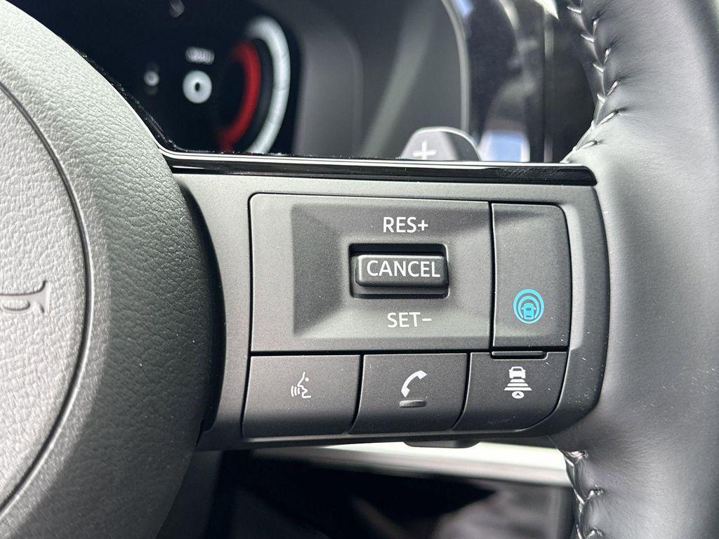 new 2025 Nissan Pathfinder car, priced at $47,683