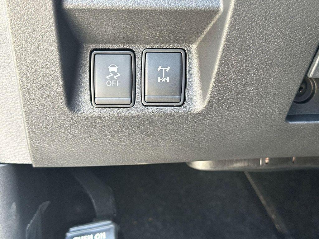 new 2025 Nissan Frontier car, priced at $39,746