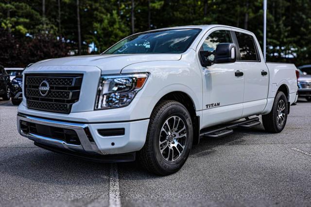 new 2024 Nissan Titan car, priced at $43,946