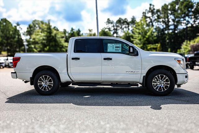 new 2024 Nissan Titan car, priced at $43,946