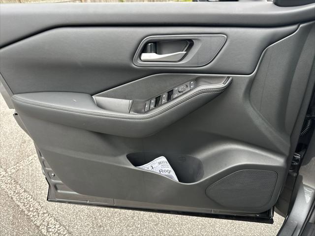 new 2025 Nissan Rogue car, priced at $29,613