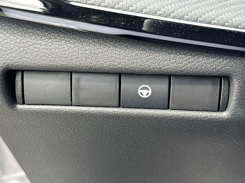 new 2025 Nissan Kicks car, priced at $26,581