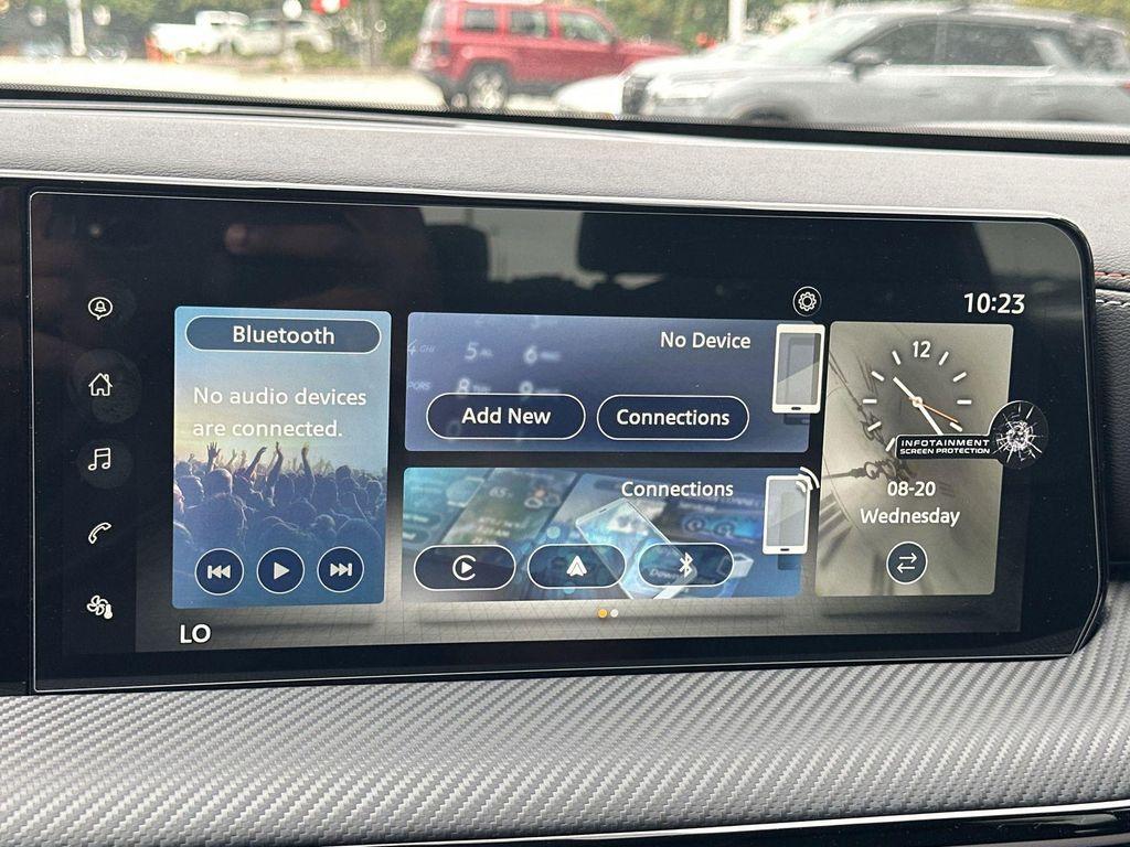 new 2025 Nissan Kicks car, priced at $26,581