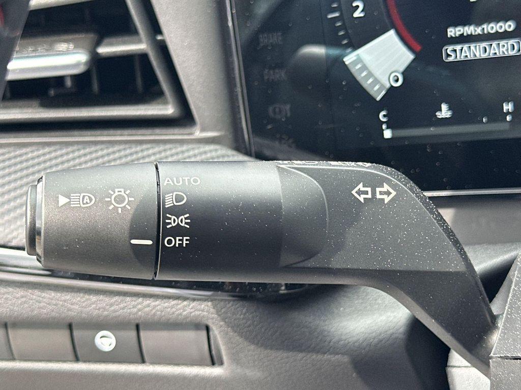 new 2025 Nissan Kicks car, priced at $26,581