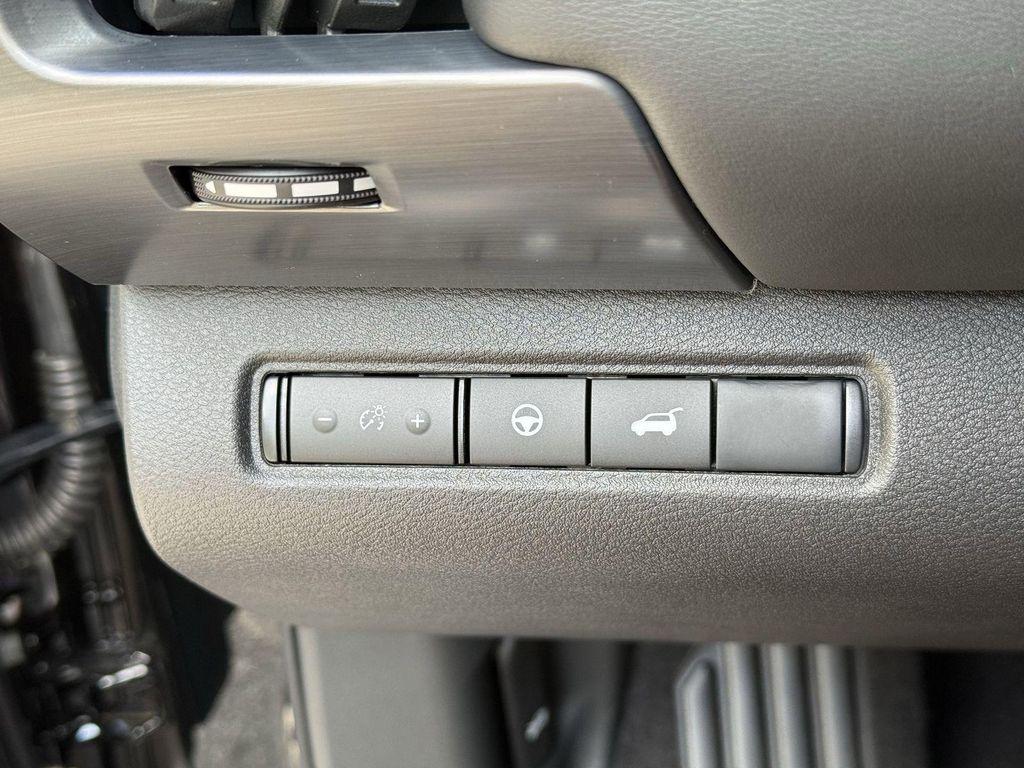 new 2025 Nissan Pathfinder car, priced at $43,477