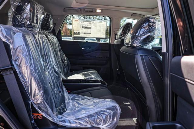 new 2025 Nissan Pathfinder car, priced at $44,677