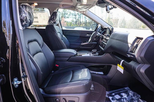 new 2025 Nissan Pathfinder car, priced at $44,677