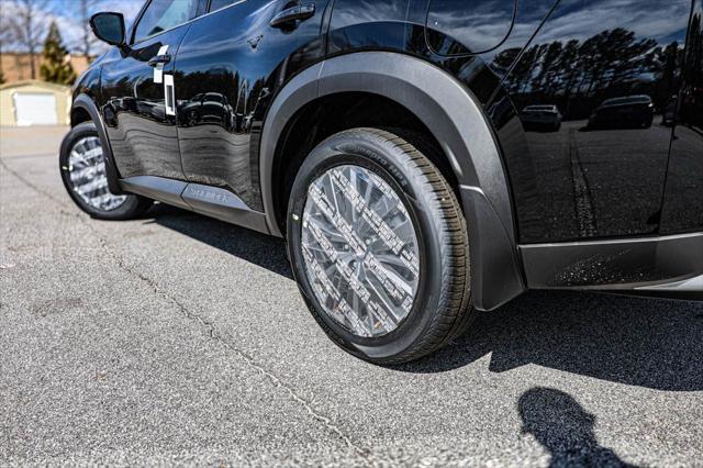 new 2025 Nissan Pathfinder car, priced at $44,677