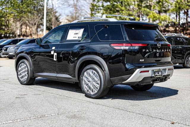 new 2025 Nissan Pathfinder car, priced at $44,677