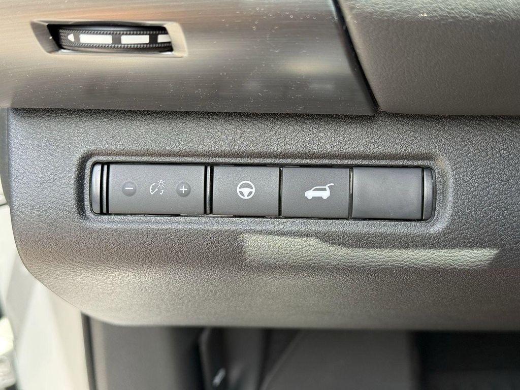 new 2025 Nissan Pathfinder car, priced at $35,827