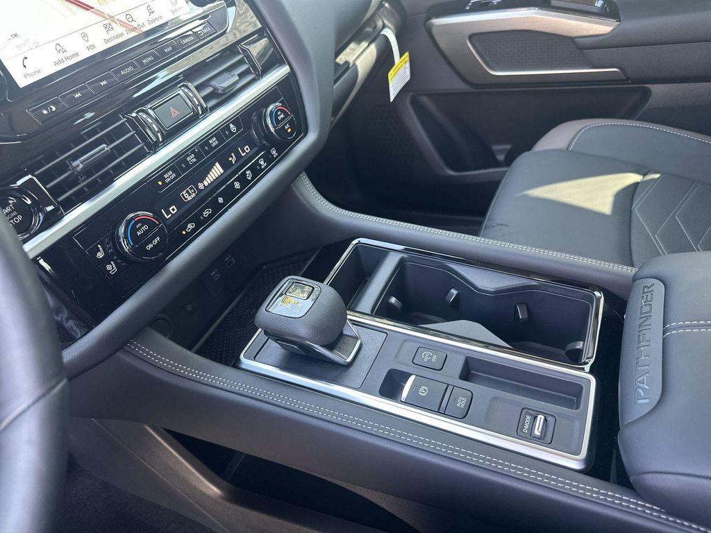 new 2025 Nissan Pathfinder car, priced at $47,260