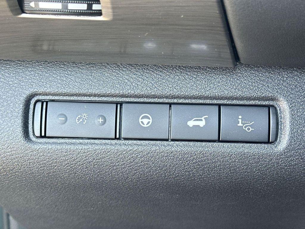 new 2025 Nissan Pathfinder car, priced at $47,260