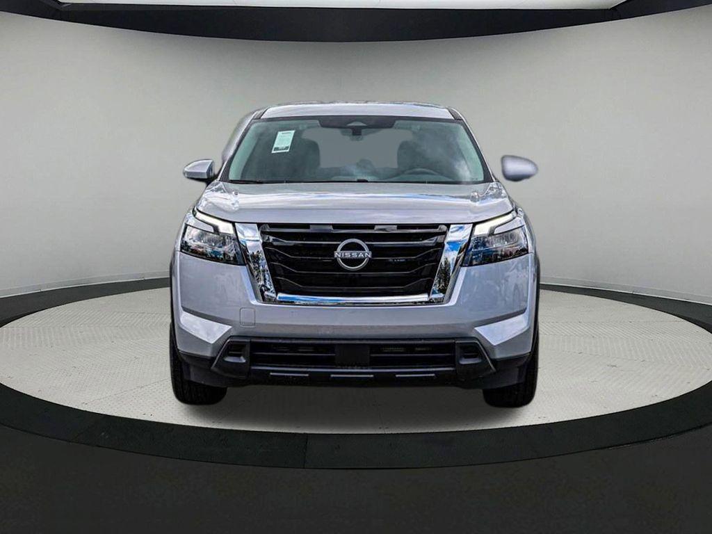 new 2025 Nissan Pathfinder car, priced at $40,022