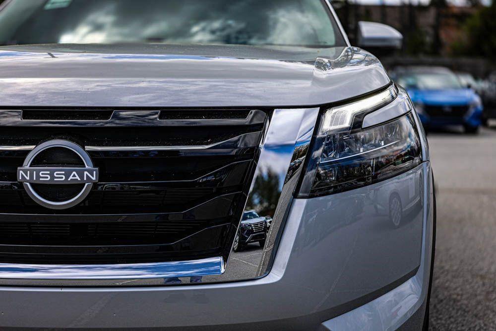 new 2025 Nissan Pathfinder car, priced at $40,022