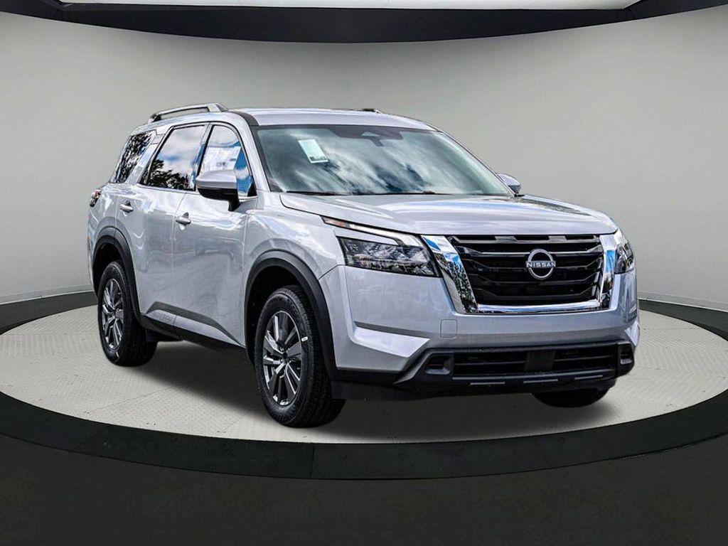 new 2025 Nissan Pathfinder car, priced at $40,022