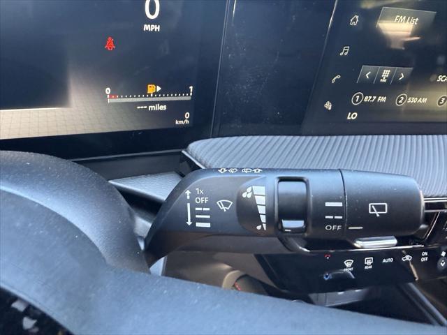 new 2025 Nissan Kicks car, priced at $27,781