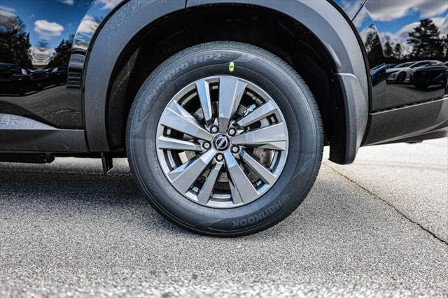 new 2025 Nissan Pathfinder car, priced at $36,765