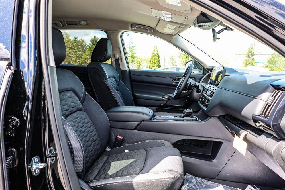 new 2025 Nissan Pathfinder car, priced at $35,565