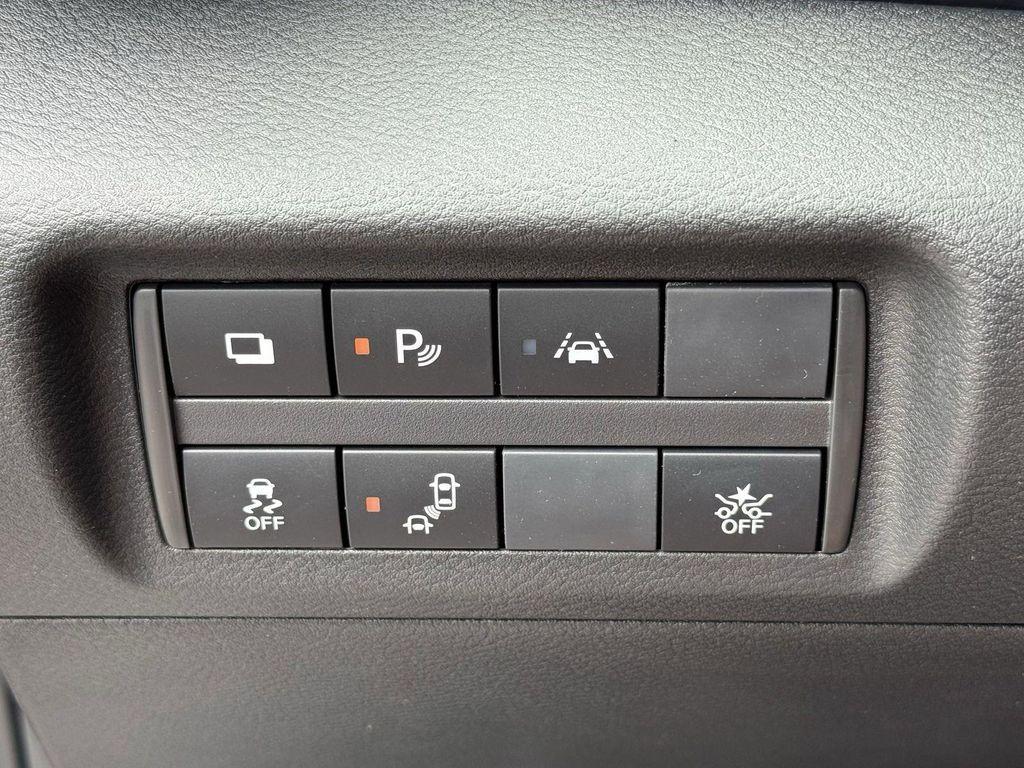 new 2025 Nissan Kicks car, priced at $21,472