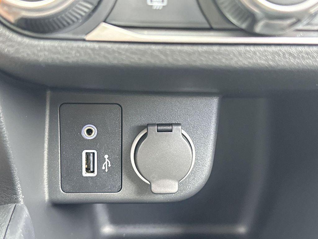 new 2025 Nissan Kicks car, priced at $21,925