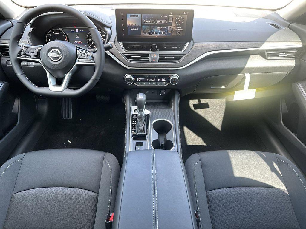 new 2025 Nissan Altima car, priced at $29,712